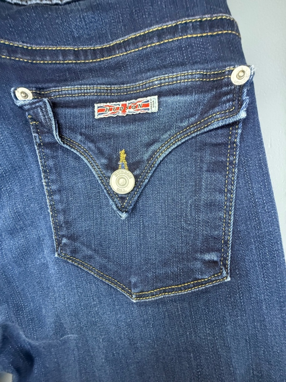 Vintage Hudson Jeans “Beth Babyboot” Dark Indigo Bootcut with Subtle Whiskering - Picture 5 of 7
